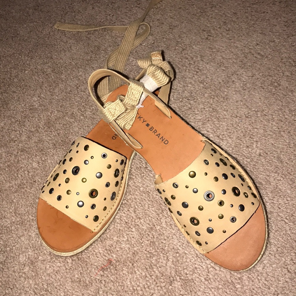 🆕✨LUCKY BRAND espadrilles